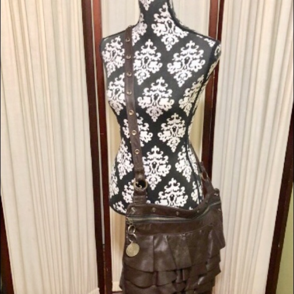 SHERNETT SWABY Leather Crossbody messenger Shoulder Bag. - Picture 7 of 7